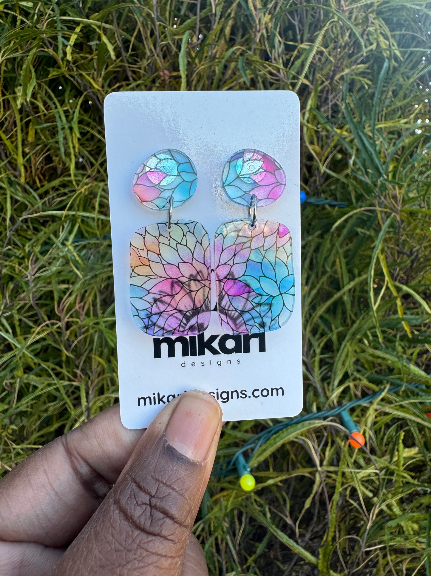 Vera Earring in Prism Bloom